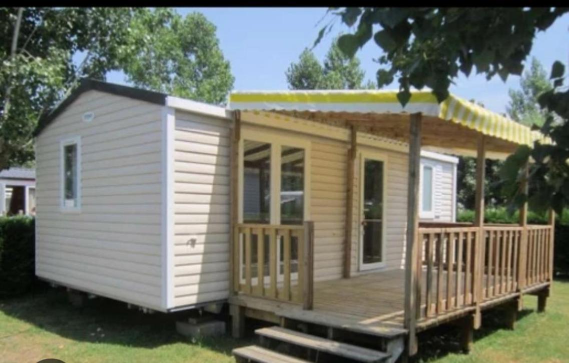 Camping Domaine Villa Verde Callas Bagian luar foto