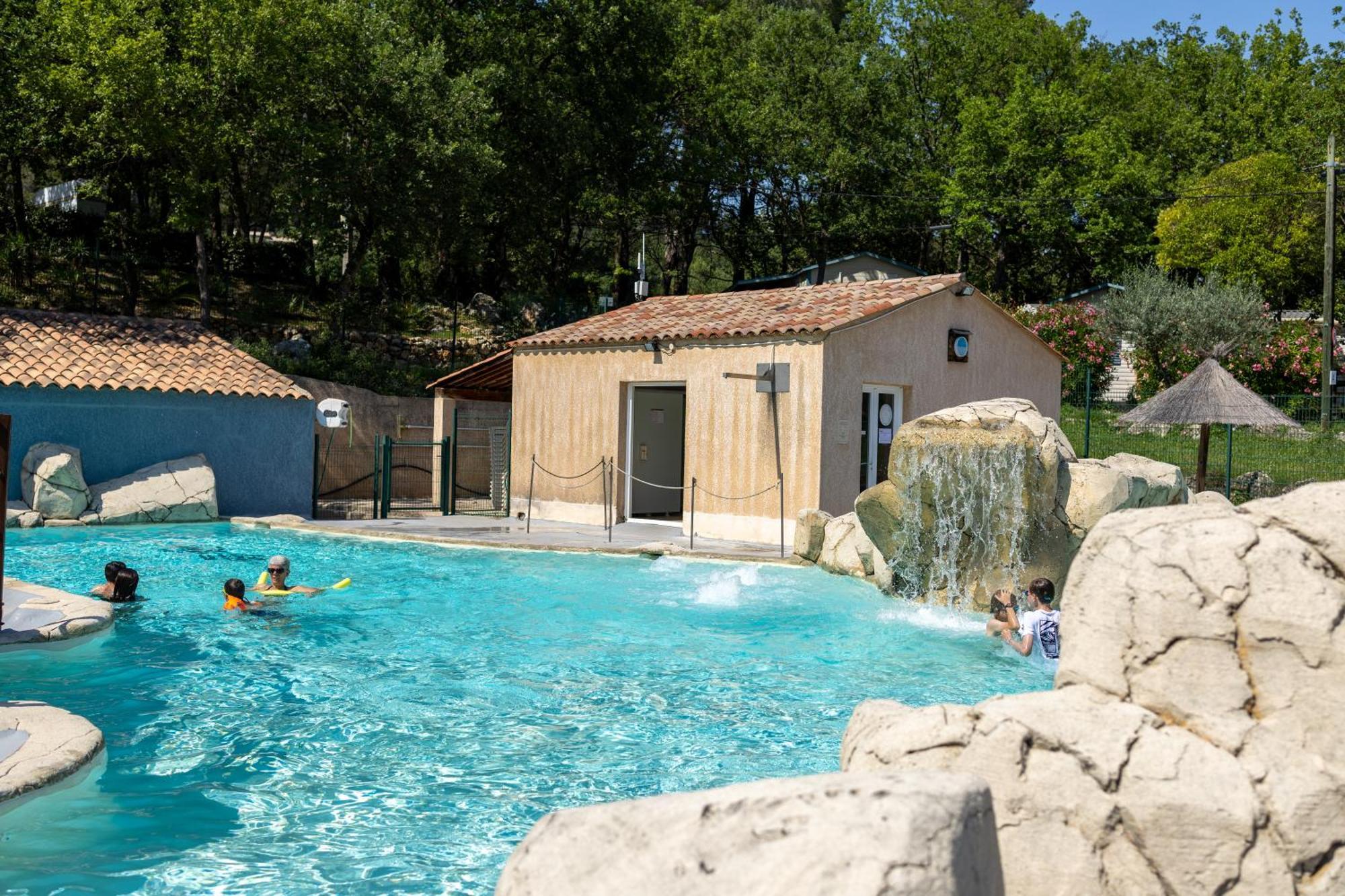Camping Domaine Villa Verde Callas Bagian luar foto